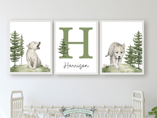 Create a personalised touch in your babys nursery or gift a cherished keepsake with our gorgeous baby wolf custom name nursery prints. Perfect for your wolf nursery decor or baby woodland theme and makes a unique woodland baby shower gift.